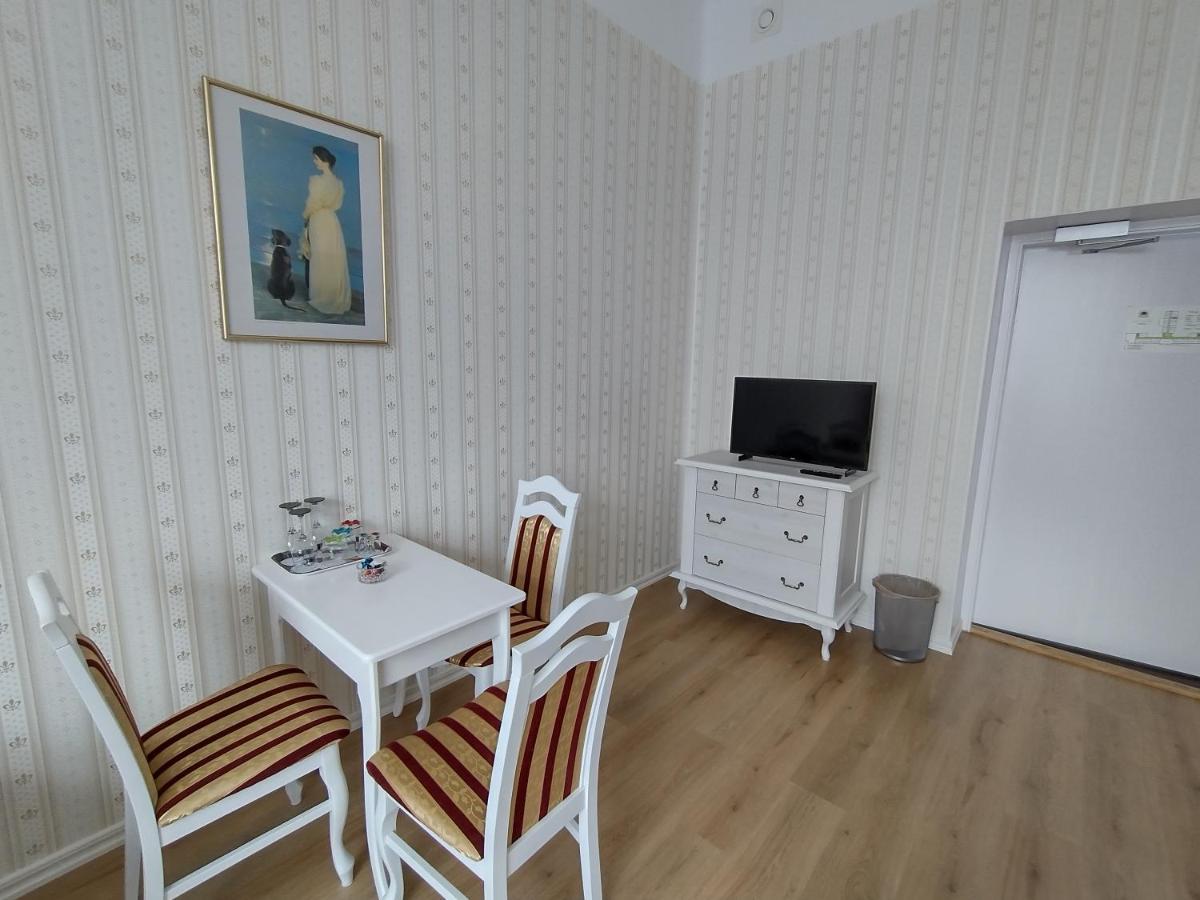 Hotel Liahof à Ullared Extérieur photo