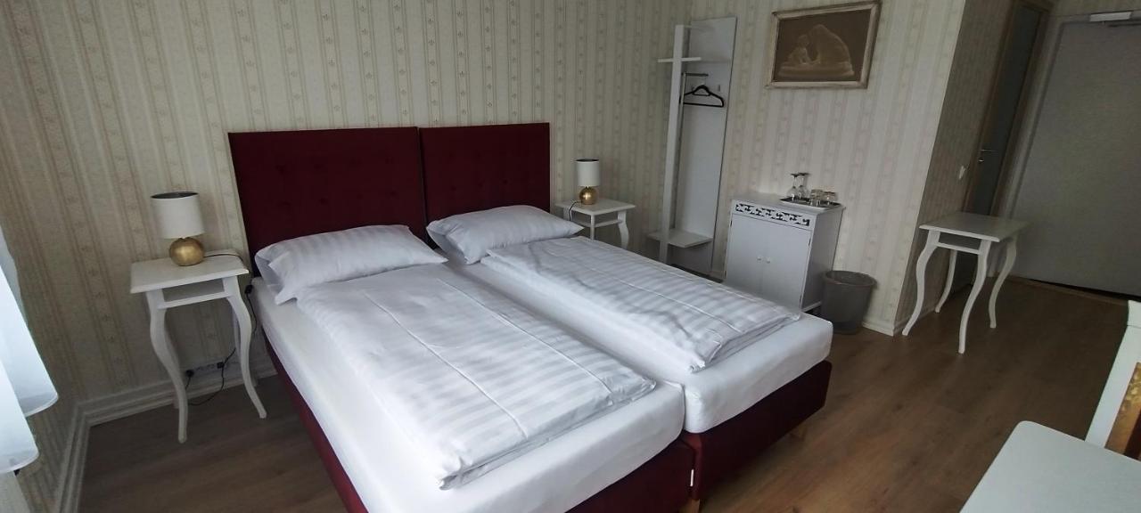 Hotel Liahof à Ullared Extérieur photo