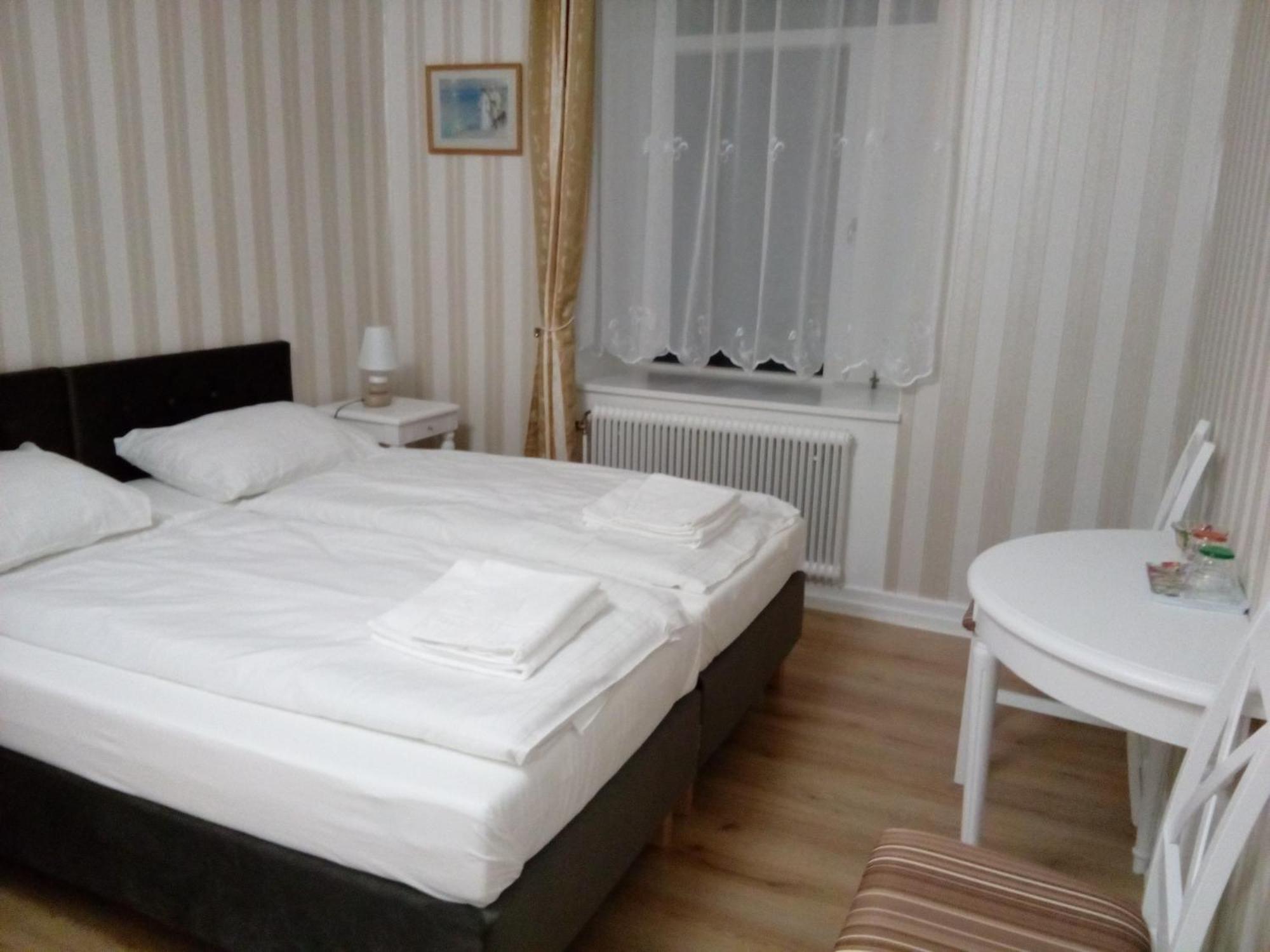 Hotel Liahof à Ullared Extérieur photo