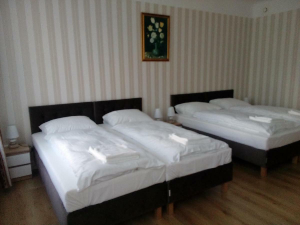Hotel Liahof à Ullared Extérieur photo