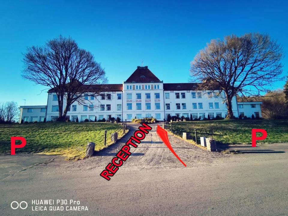 Hotel Liahof à Ullared Extérieur photo
